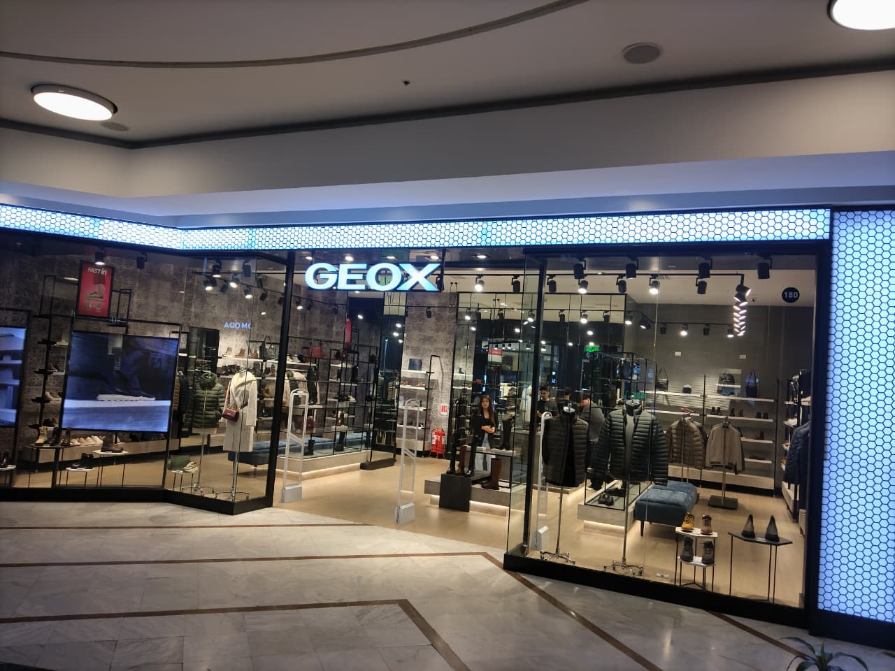 Geox Mall Parque Arauco