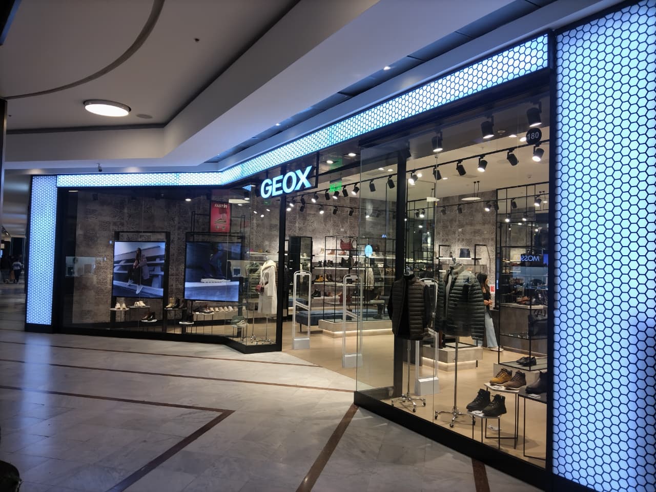 Geox Mall Parque Arauco